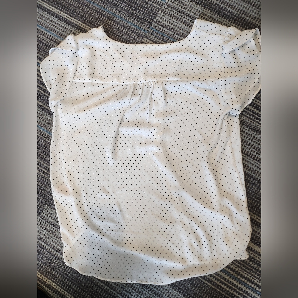 Philosophy White and Black Polkadot Short Sleeve Blouse - Picture 7 of 10
